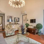 Sangallo Suite-Hosted By Sweetstay